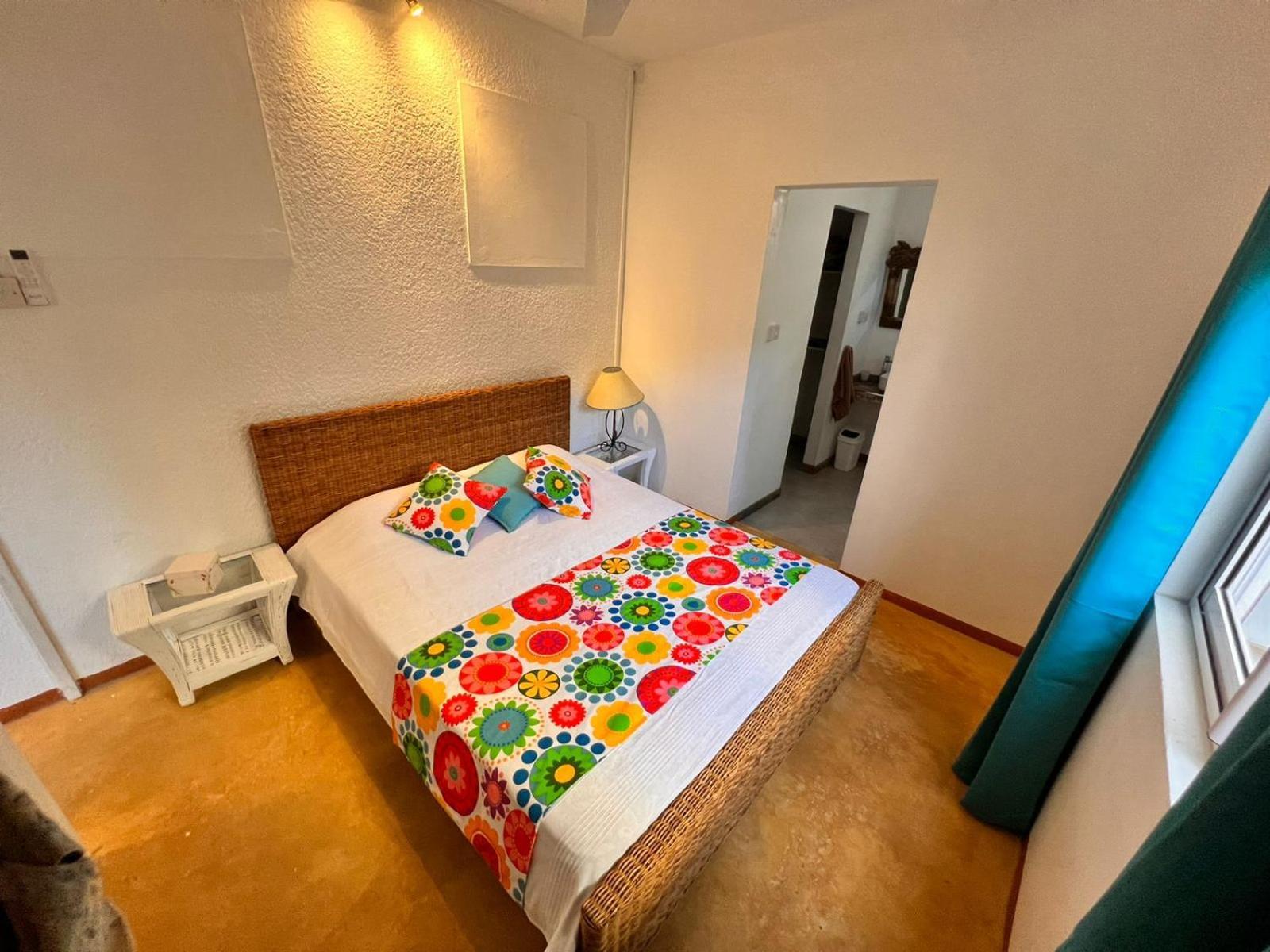גראנדה באיה Roche Island Bungalows מראה חיצוני תמונה