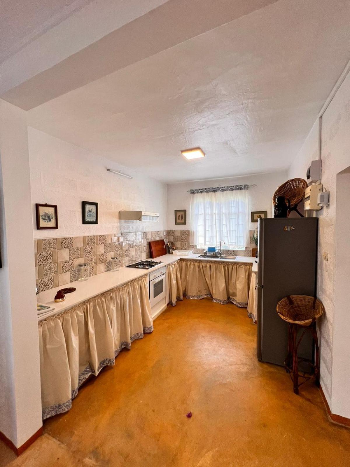 גראנדה באיה Roche Island Bungalows מראה חיצוני תמונה